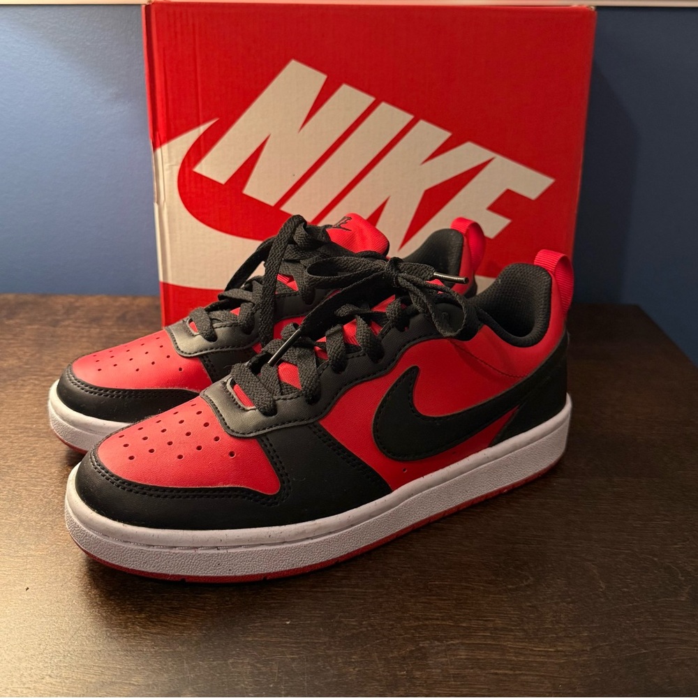 Nike Court Borough low top sneakers